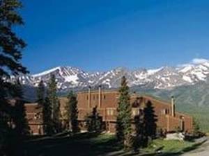 Gold Point Condominiums