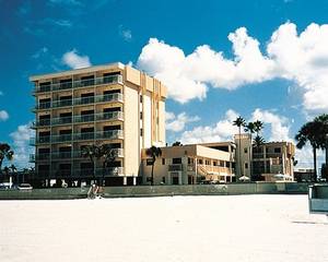 Commodore Beach Club