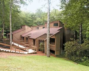 Foxhunt at Sapphire Valley