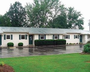 Hiawatha Manor at Lake Tansi Village