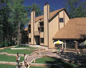 Pointe Resort and Club