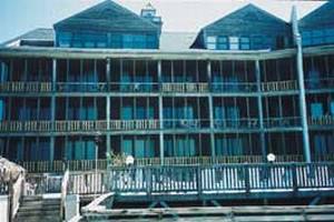 Seawatch Inn at the Landing