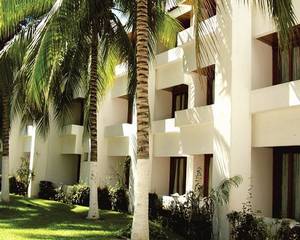 Ixtapa Palace Resort