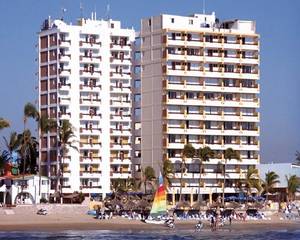 Las Flores Beach Resort