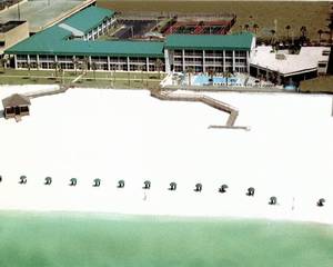 Holiday Beach Resort