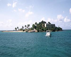 Hotel on the Cay