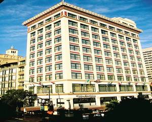 Gaslamp Plaza Suites