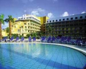 Eden Bay Resort and Suites on Malta