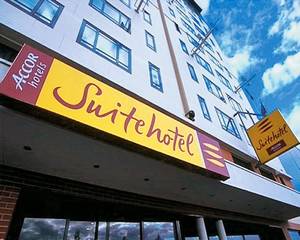 Suitehotel Paris Porte De Montreuil