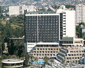 Club at Pestana Carlton Tower Suites