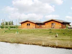 2 Lakeview Lodge