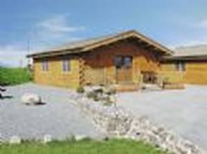 4 Lakeview Lodge