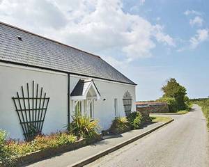 6 Meadow Court
