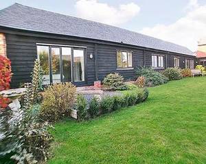 Vinces Barn