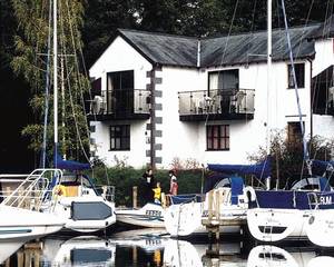 Windermere Marina Village