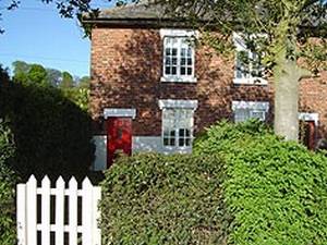Woodpecker Cottage