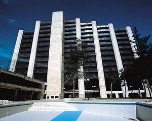 Knesset Tower Hotel