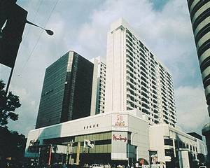 KL Plaza Suites
