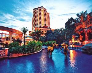 Resort Suites at Sunway Lagoon Resort