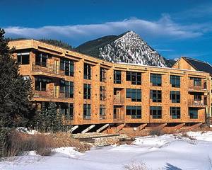 River Bank Lodge
